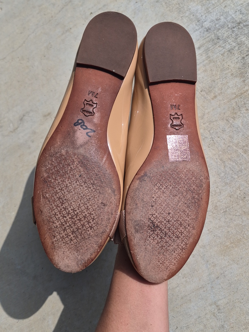 Tory Burch Trudy Nude Patent Leather Bow Ballet Flats - Picture 8 of 11